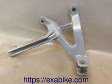 platine repose-pied arriere droite pour Honda VFR 400  de 1991 a 1994 (NC30)