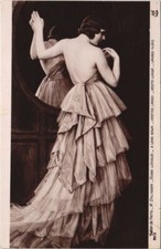 CPA Salon de Paris M. EHLINGER Robe Longue (215995)