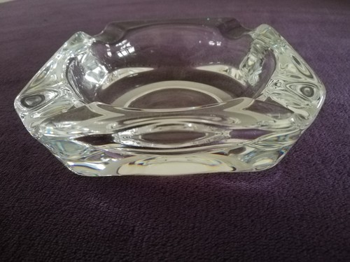 Cendrier verre massif - en,