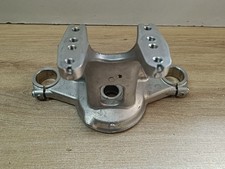 UN TE DE FOURCHE SUPERIEUR B74