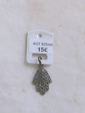 Pendentif en argent "Main de