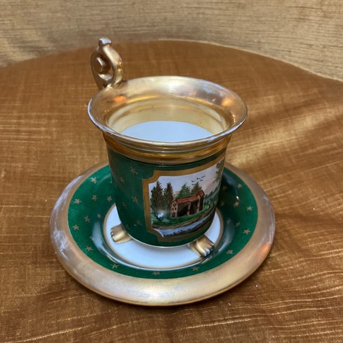 Grande tasse sur - pied, pate