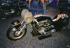 Snapshot couleurs moto motorbike Hamburg 2003 biker Harley Davidson chopper