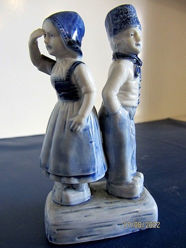 Statuette figurine porcelaine