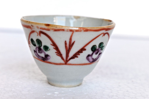Ancienne tasse thé - À,