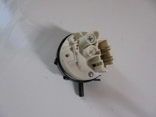 Pressostat Lave linge séchant NEFF 6540X0/03