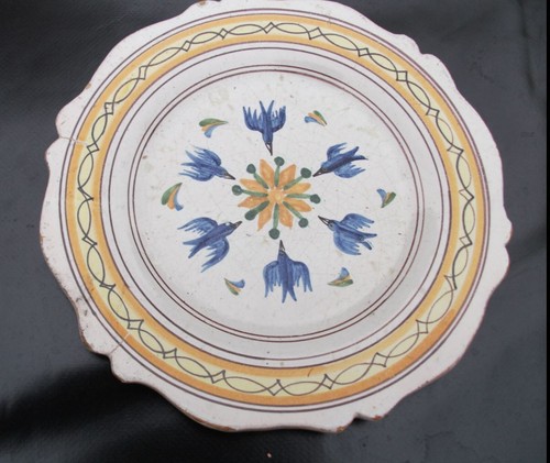 Ancienne assiette - , en