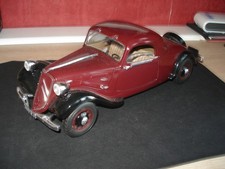 CITROEN    TRACTION  11  CABRIOLET  BORDEAUX   SOLIDO  1/18  1938