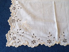 SUPERBE POCHETTE MOUCHOIR