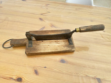 ANCIEN COUPE PAIN PLANCHE À