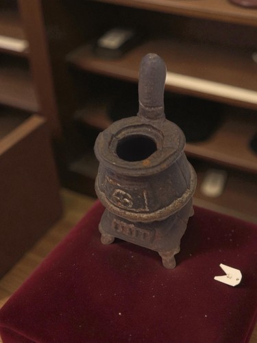 Taille crayon ancien - ancien, poêle