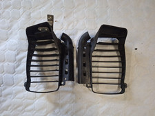 2 GRILLES RADIATEUR VESPA 125