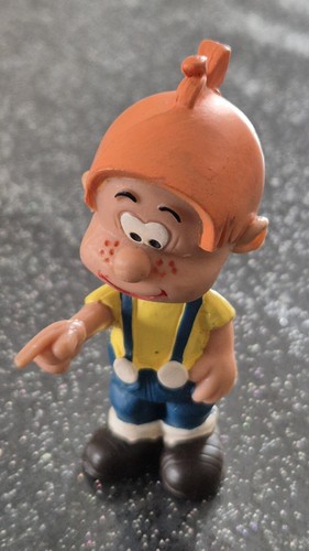 Figurine boule montrant - boule,
