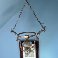Ancien Lustre Suspension en Bronze Doré Avec Globe En Verre