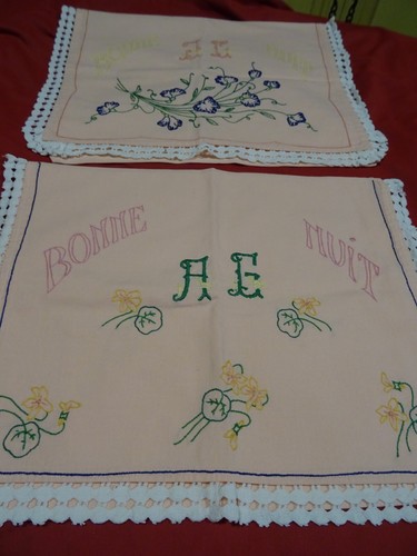Vintage brodée main - vintage, main+