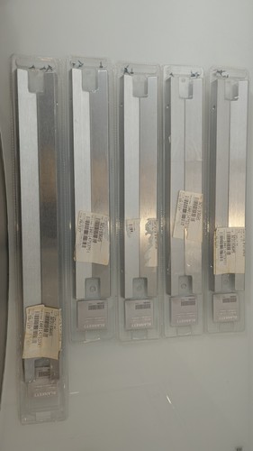 New ikea blankett - (x4), 18"