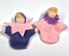 Paire De Marionnettes À Doigt