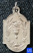 XIX ème- Belle Médaille En Argent 24,5 x 17,5 mm - Calice A Voir Absolument !!!!