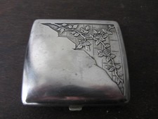 Etui à cigarettes métal