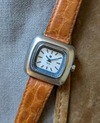 Montre ancienne vintage lip - ancienne, /