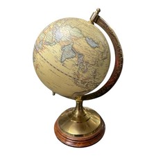 Globe Sur Socle En Bois Avec