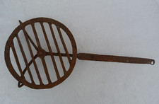 Ancien gril,braisiere En Fer Forgé XIXe. Cadeau De Mariage. Art populaire.