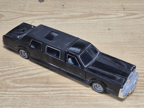 Voiture miniature limousine - voiture,