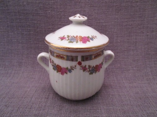 Pot crème ancien - à,