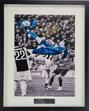 Cristiano Ronaldo  autographed canvas  Hand Signed FRAMED w/COA Free shipping