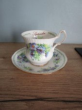 Tasse avec sous tasse  QUEEN'S Rosina China CoLtd  Mois de Septembre September