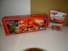 Cars Disney Pixar véhicules Mack et Flash Mc Queen, états neufs, jamais déballés