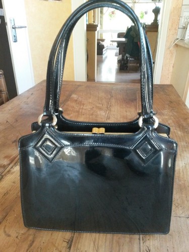 Sac main vernis noir vintage - a,