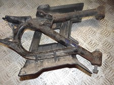 triangle arriere inférieur gauche quad loncin 500 lx ou quad goes 520