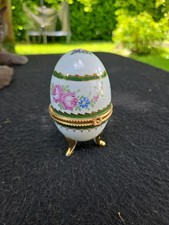 Oeuf porcelaine pilulier - en,