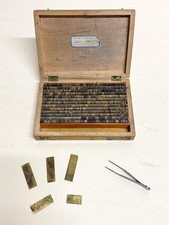 Ancien Coffret avec 1144