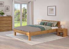 Lit double en bois massif