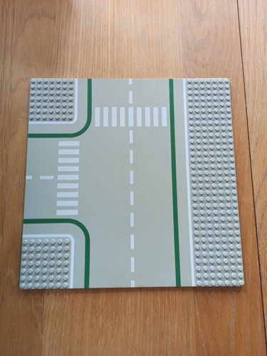 Lego baseplate 32 - 32,