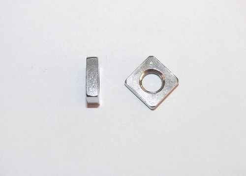 Type plat écrous - Écrous, carrés