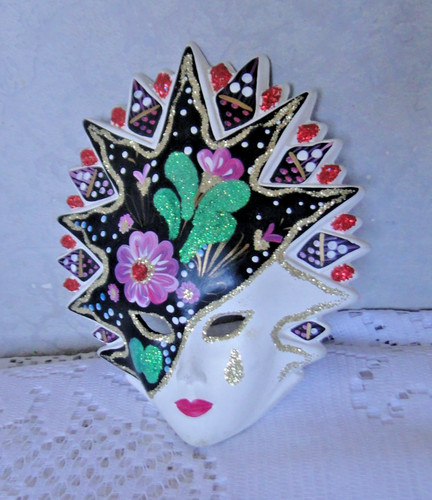 Masque décoratif très