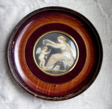 CADRE, SOUS-VERRE CIRCULAIRE VINTAGE EN BOIS - FRISE LAITON ET VELOURS, CUPIDON