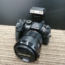 OLYMPUS E-M1 MARKII