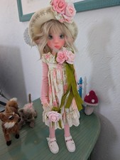 Kaye Wiggs Laryssa Elfe Rose