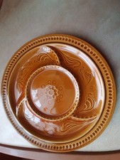 12 assiettes à fondue