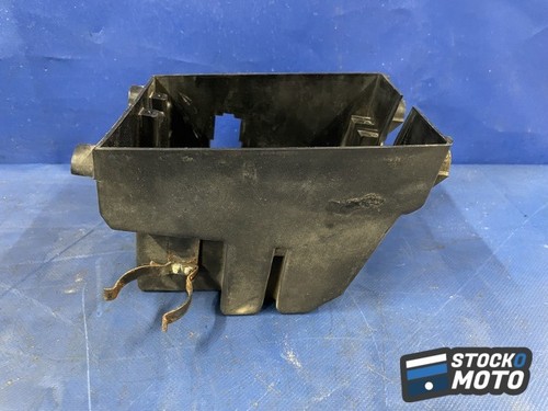Plastique sur moteur - , bmw