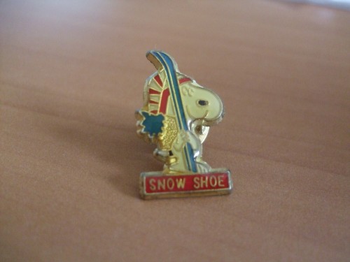 Pins chien snoopy - bd,