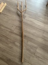 Fourche En Bois Dans La Masse Ancienne