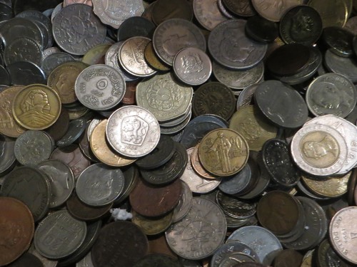 Lot 150 pièces monnaies - de,