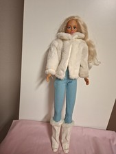 Poupée Mannequin Grande 47 Cm Genre Barbie Ancienne  Vêtements  1987 Beau Visage