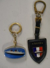 PAQUEBOT  FRANCE PORTE CLE - MOBIL essence