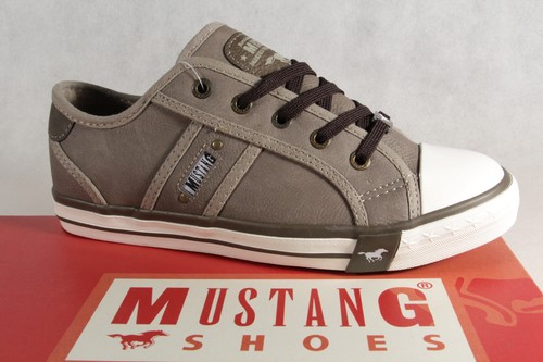 Mustang chaussures lacets - à,